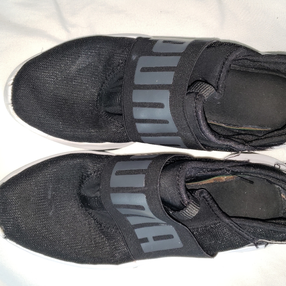 Puma Black slide running shoes size 7